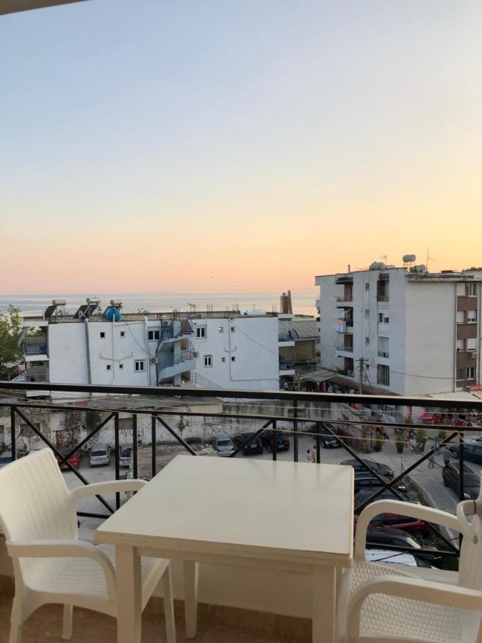 Center Hotel Pirro Хімара Екстер'єр фото